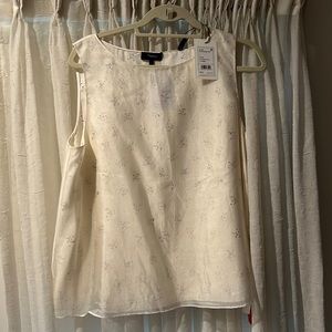 NWT Theory A line sleeveless top in White Chintzed Silk